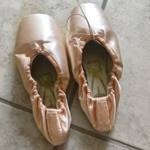 Freed 6 X Wing New Pointe Shoes Crown